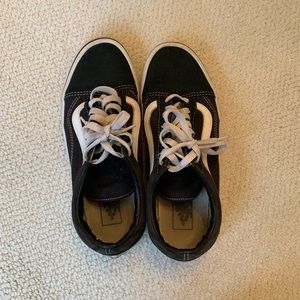 Black “Old Skool” Vans